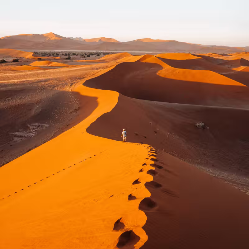 Vista aerea sulle dune del Sahara al tramonto