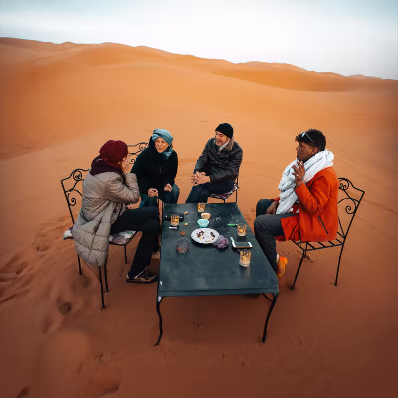 Aperitivo al tramonto sulle dune